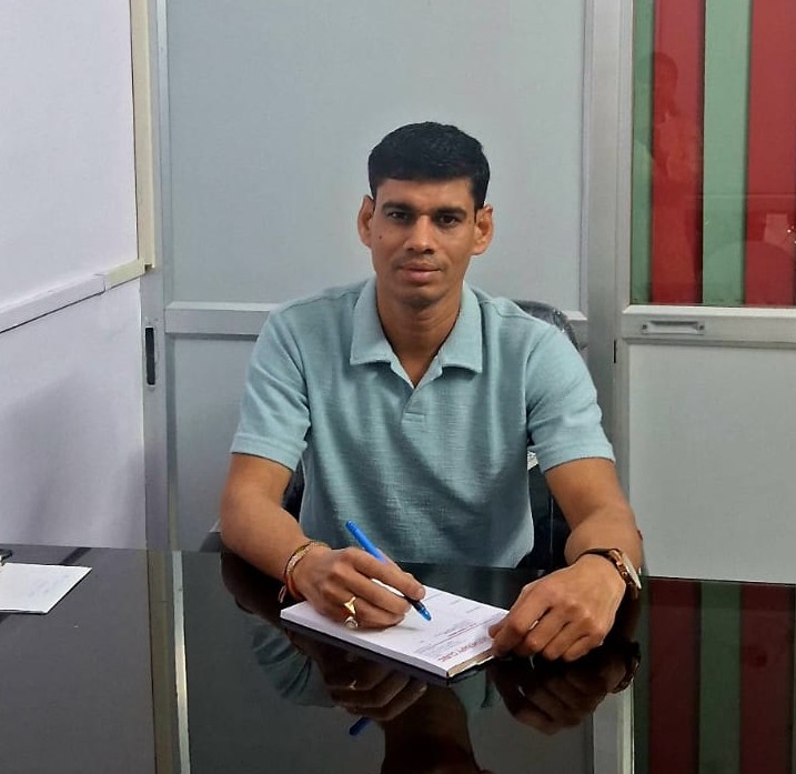 Dr B L Vishnoi Physiotherapist